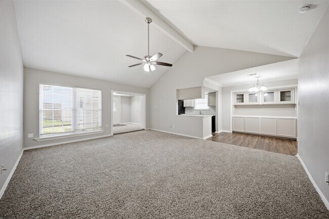 Building Photo - 16310 Emberwood Dr