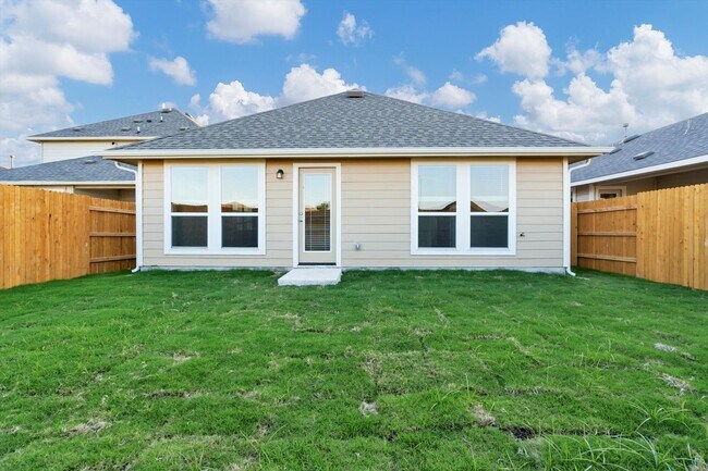 Building Photo - 229 Trailside Ln