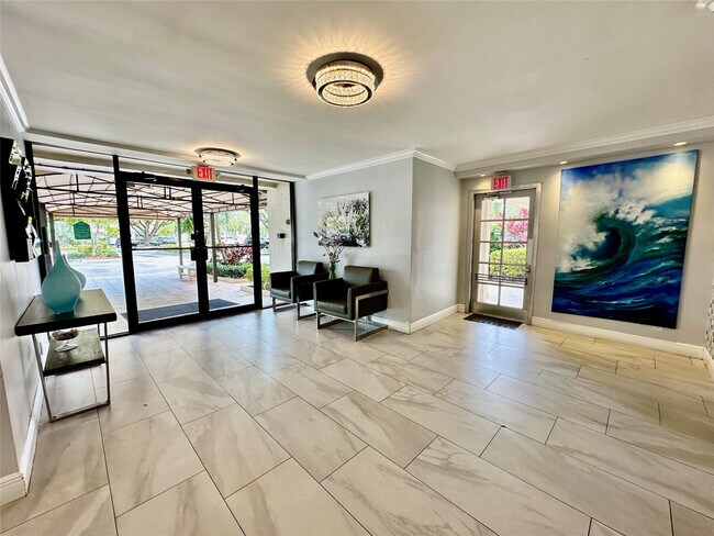 Building Photo - 2671 S Course Dr