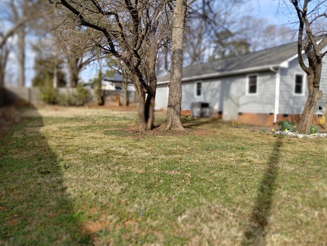 Building Photo - 500 Washington St