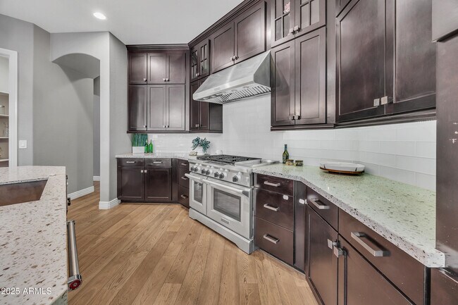 Building Photo - 4254 E Valencia Dr