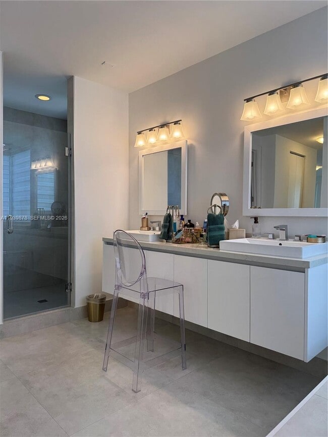 Building Photo - 7547 NW 98th Ave