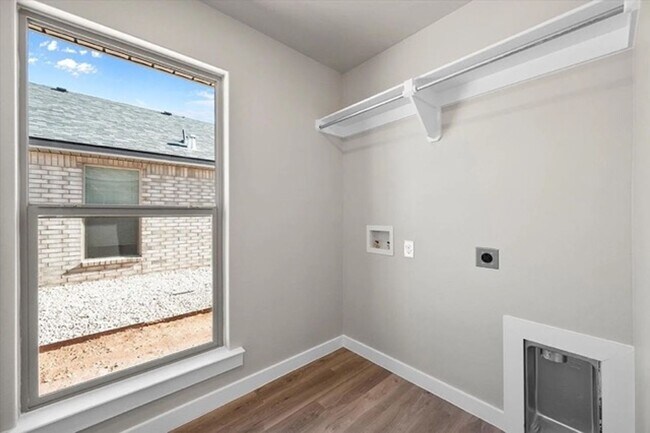 Building Photo - Perfect 4 bedroom 2 bath Home in South Lubbock