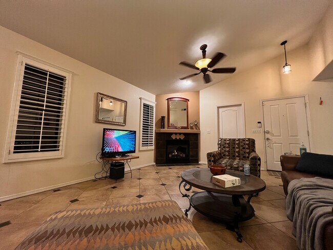 Building Photo - 4892 Calle Bella Ave