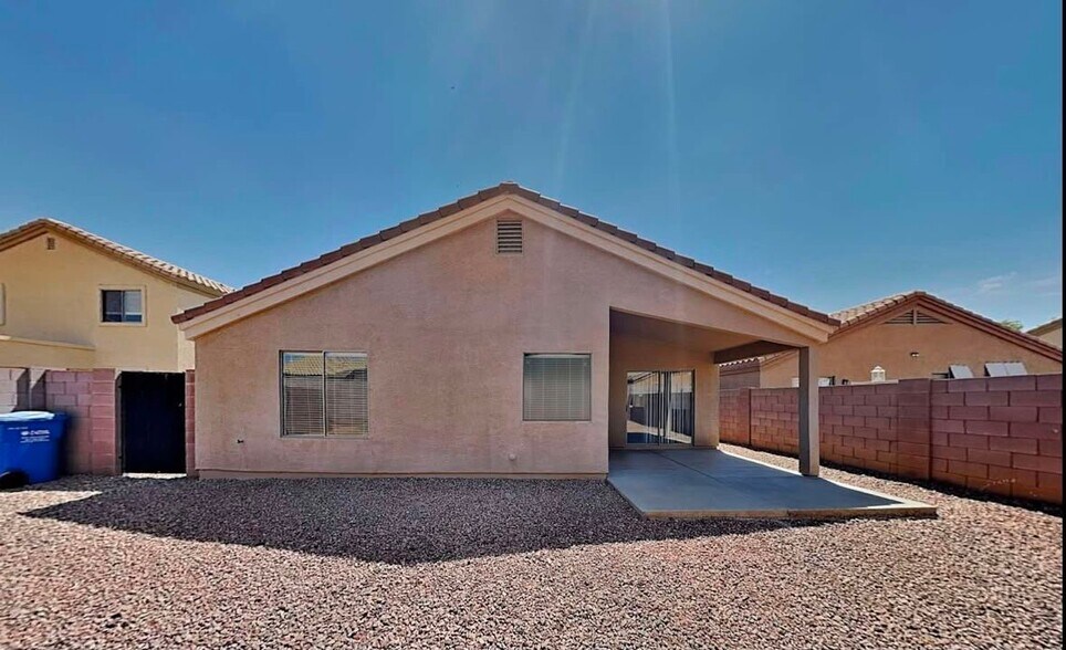 Building Photo - 1835 S 106th Ave