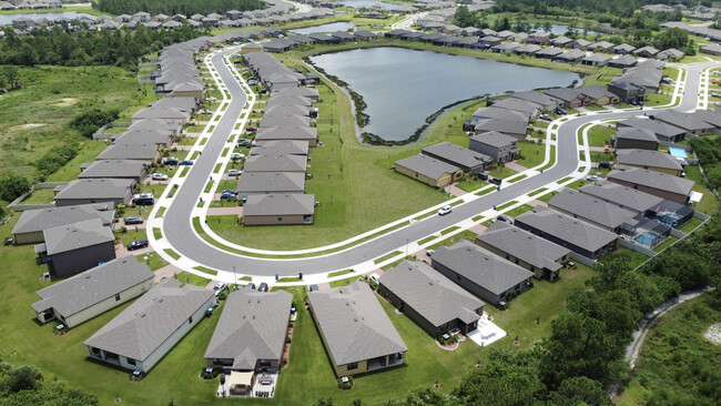 Building Photo - 922 Remington Green Dr SE