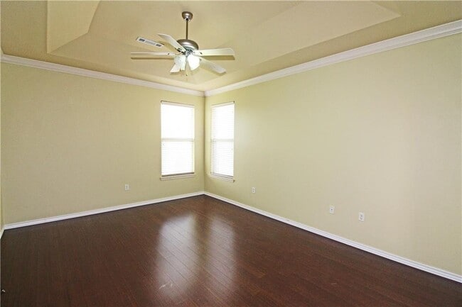 Building Photo - 4302 SW Brownstone Ave