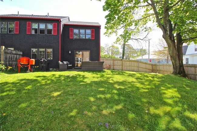 Building Photo - 55 Annandale Rd