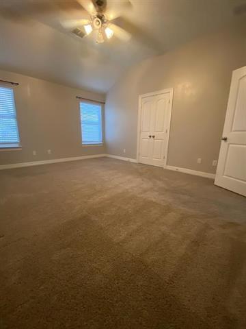 Building Photo - 2021 Fairmount Park Dr