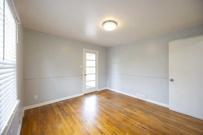 Building Photo - 2416 Warrensville Center Rd
