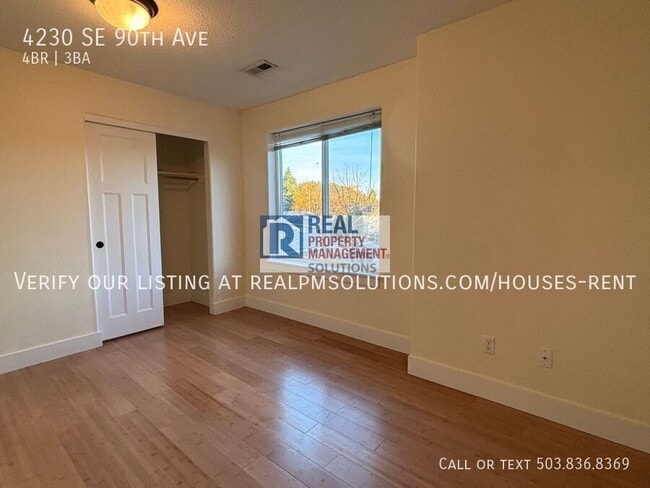 Building Photo - 4230 SE 90th Ave