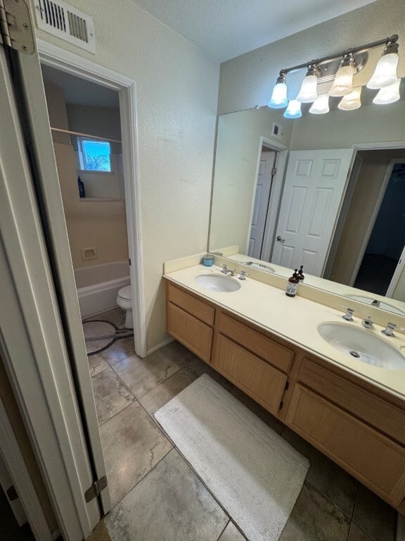 Building Photo - 1240 Positas Rd