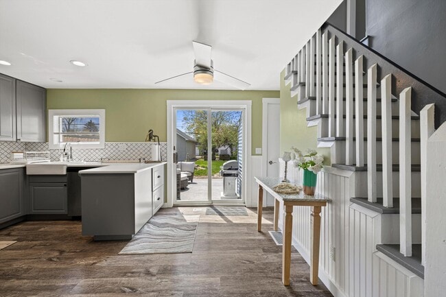 Building Photo - 930 Henry St