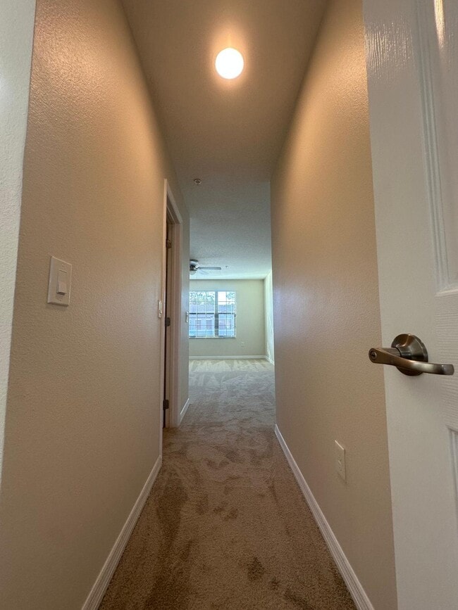 Building Photo - 2495 Seven Oaks Dr