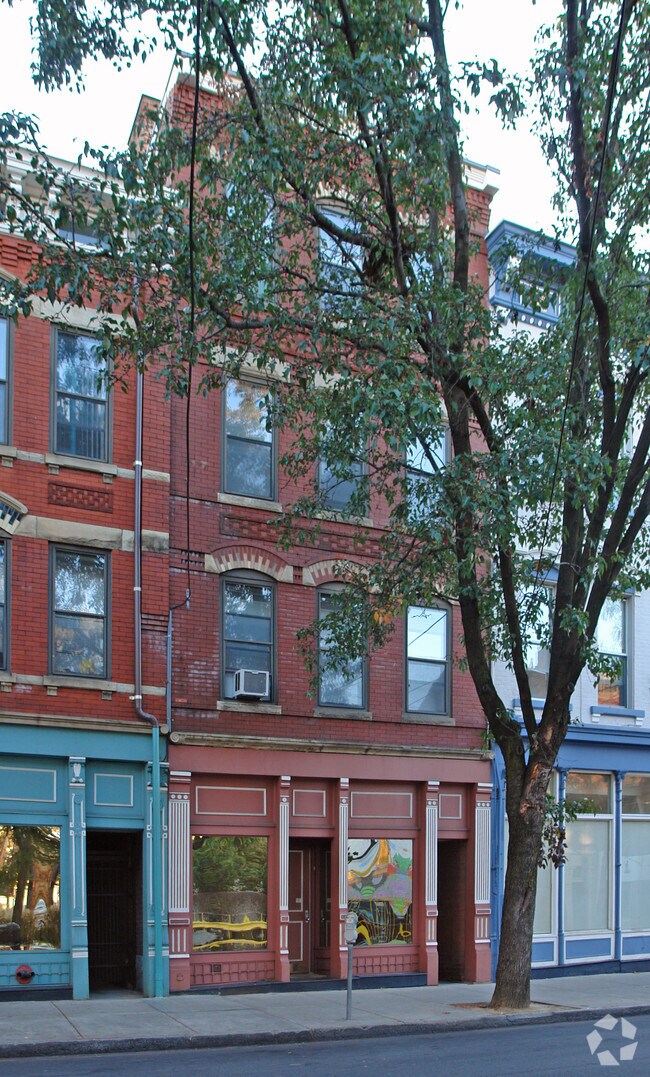 Building Photo - 1716 Race St