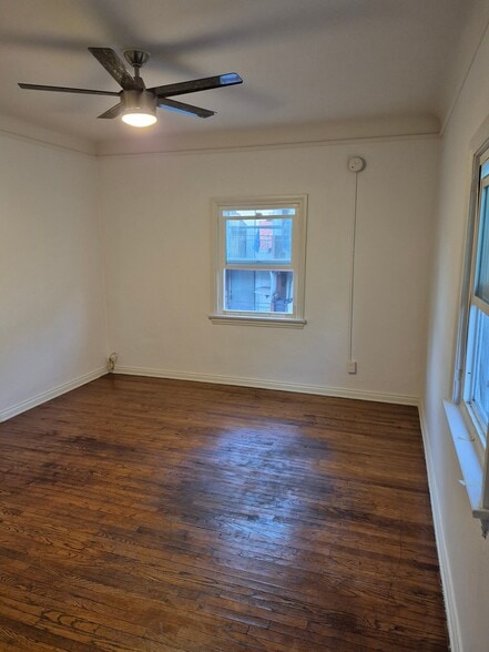 Larger room - 861 N Alexandria Ave