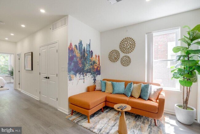 Building Photo - 2251 N 33rd St