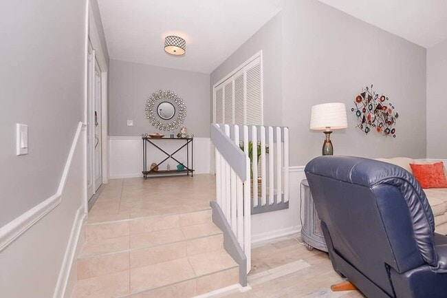 Building Photo - 4031 NE Breakwater Dr