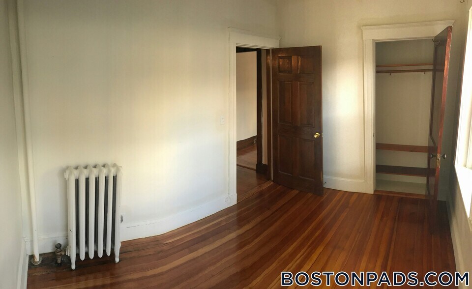 Building Photo - 163 Summer St