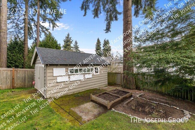 Building Photo - 12732 15th Ave NE