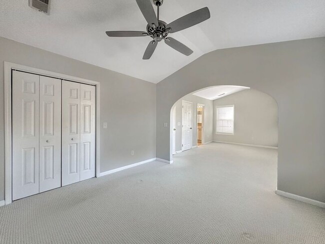 Building Photo - 1418 Hamlin Park Cir