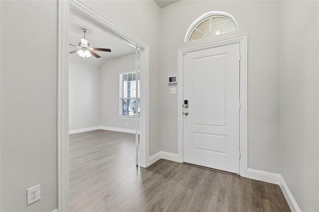 Building Photo - 1424 Green Valley Wy