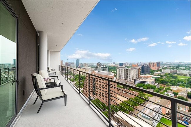 Building Photo - 3201 McKinney Ave