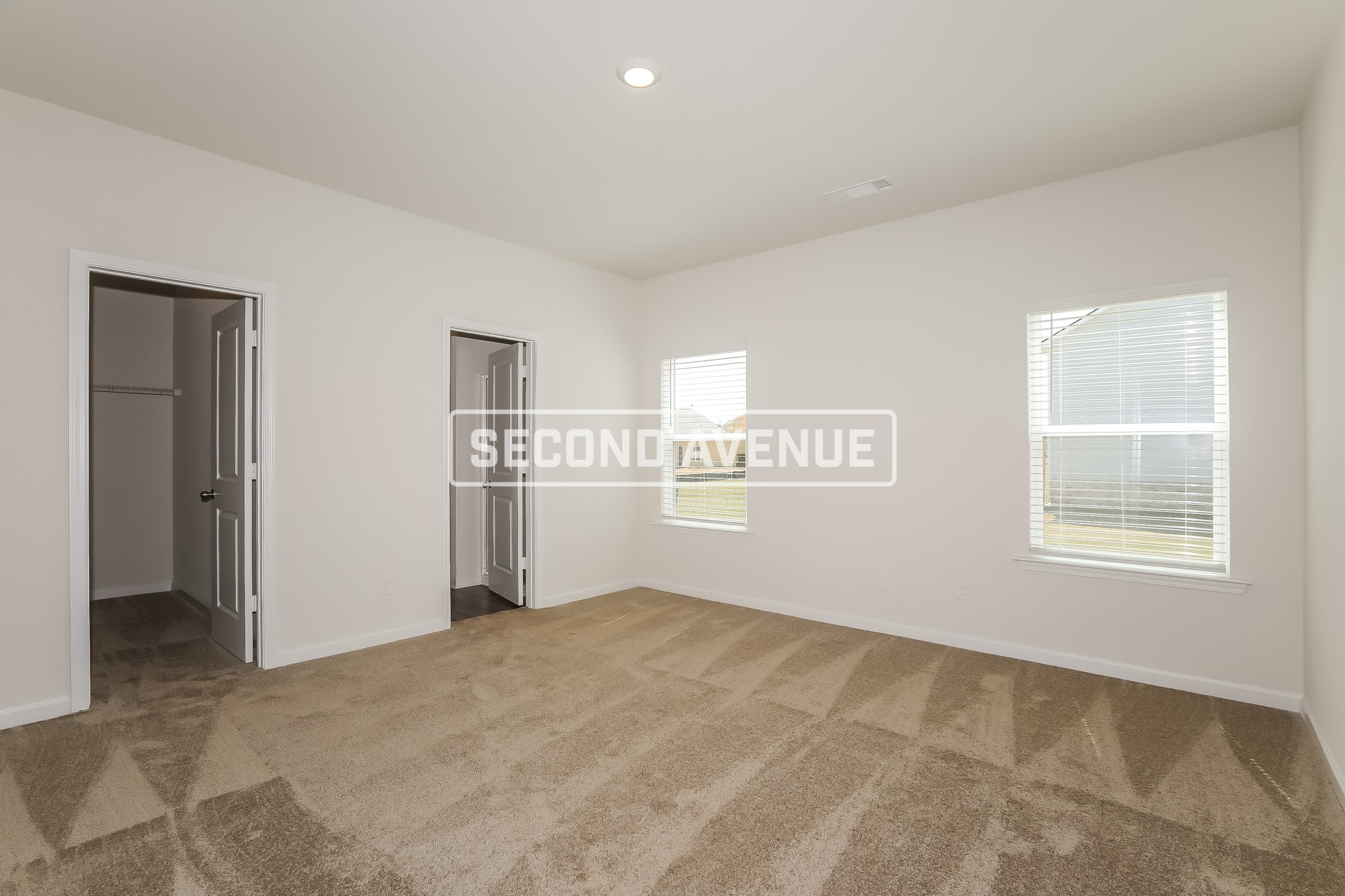 Building Photo - 714 Woody Dr