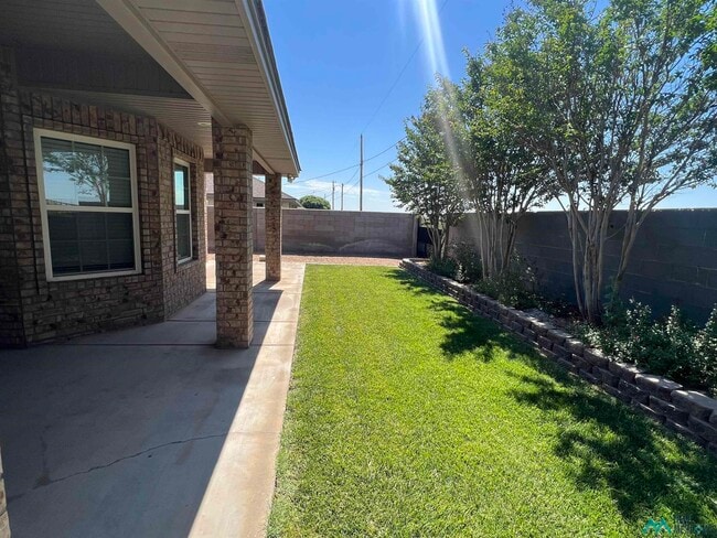 Building Photo - 2007 W Jacobs Ave