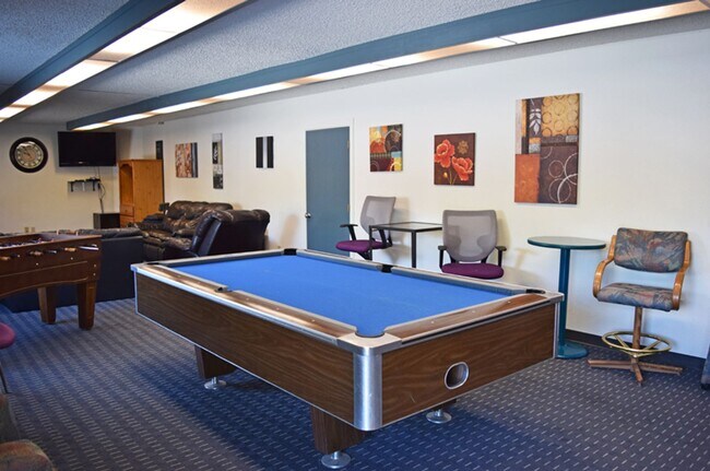 Building Photo - Furnished Studio Near Hospitals with WiFi, Cable TV and laundry