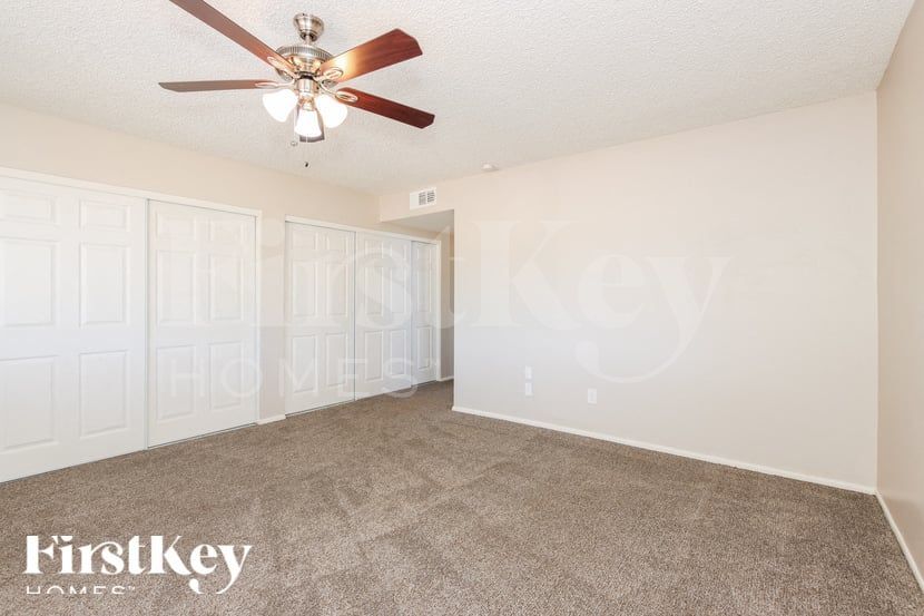 Building Photo - 3802 W Juniper Ave