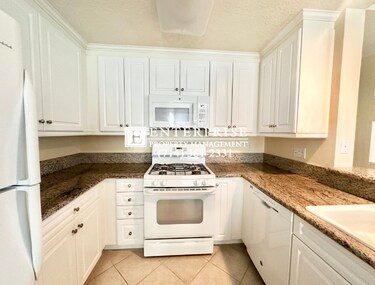 Building Photo - Bright & Airy 1BD/1BA Condo in Gated Community | Private Porch, Pool & Gym