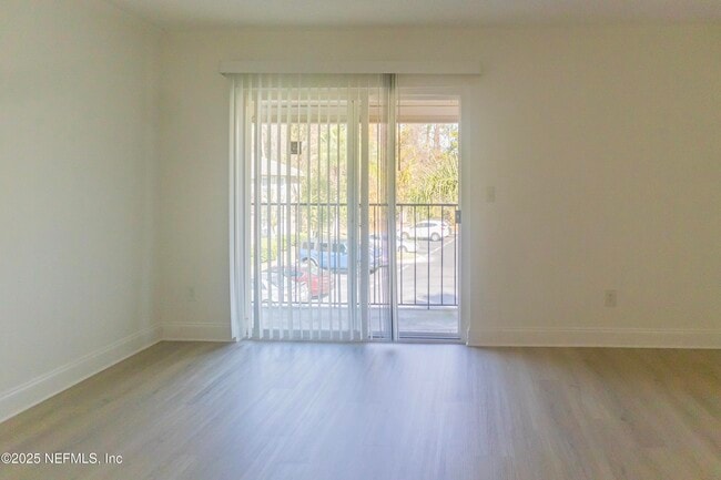 Building Photo - 3737 Loretto Rd