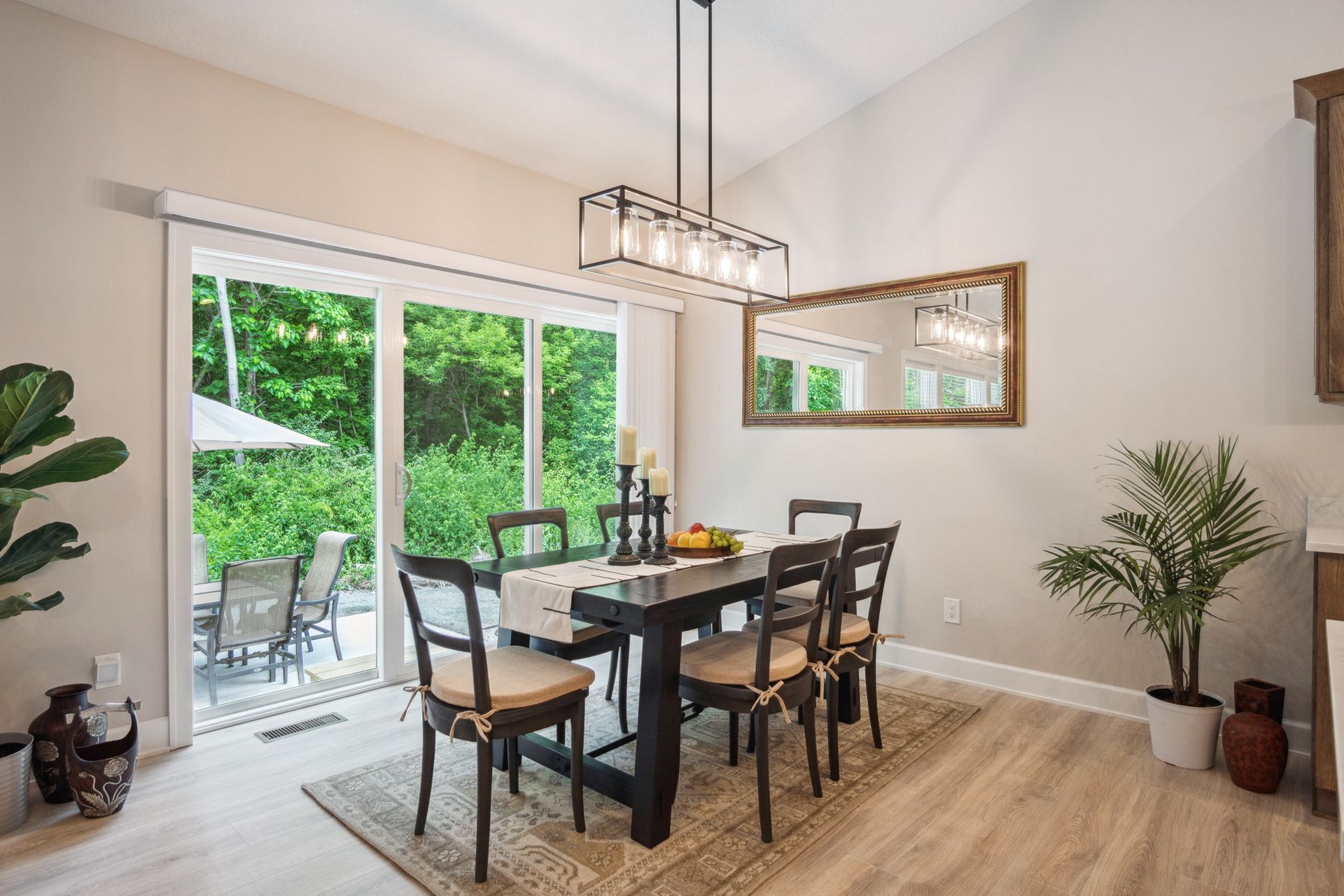 Building Photo - 6195 Hilltop Ct