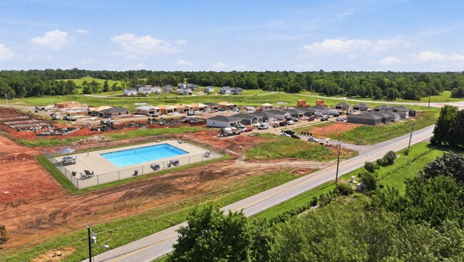 Building Photo - 870 s Orchard Way