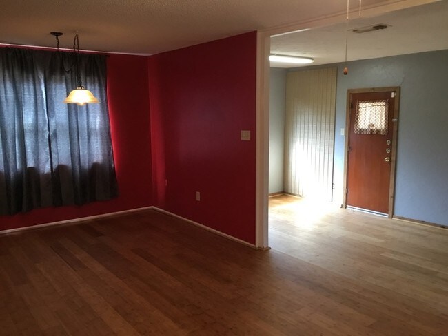 Building Photo - Lake View in Alvarado