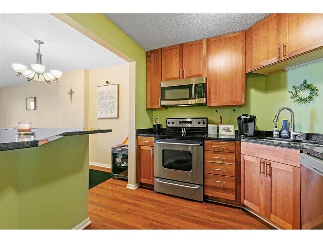 Building Photo - 401 S 1st St