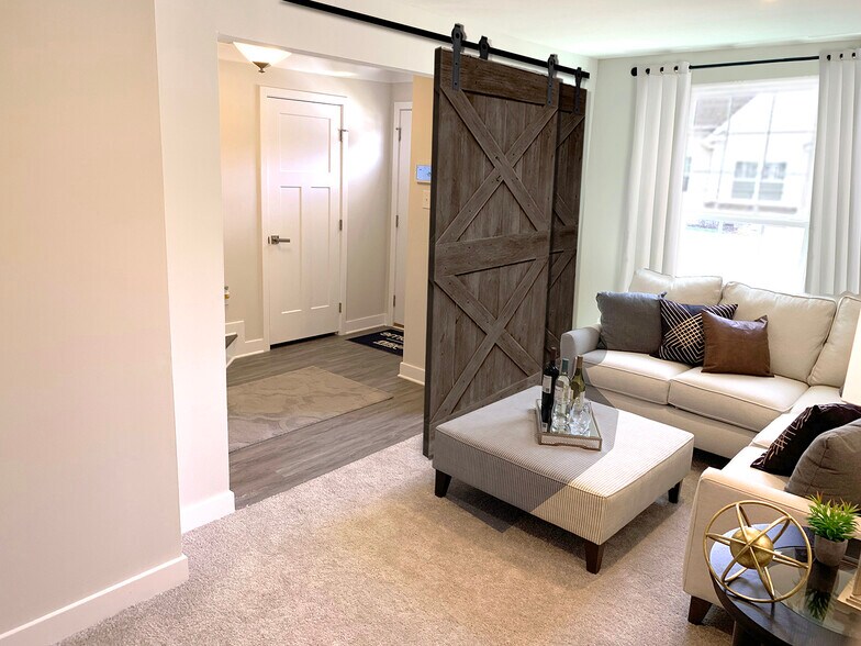 Entry Bedroom/Den - 115 Peabody Way