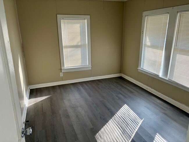 Building Photo - Welcome home!