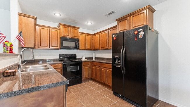 Building Photo - 4486 W Serviceberry Dr
