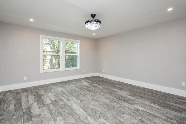 Building Photo - 7618 Highmeadow Dr