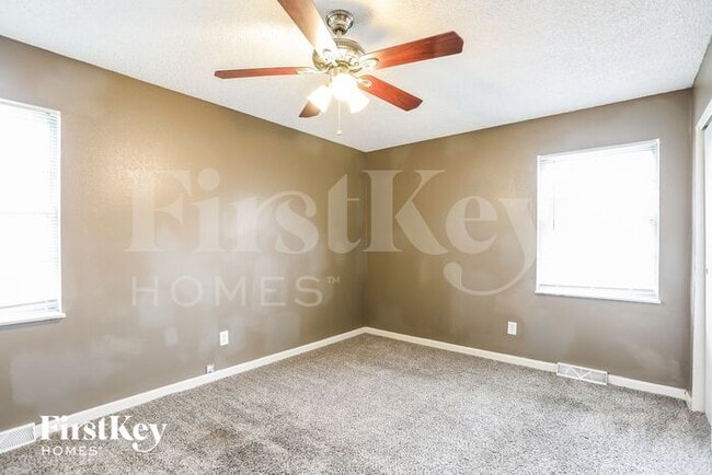 Building Photo - 2217 SW Keystone Dr