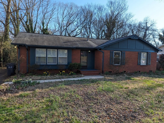 Primary Photo - This quiet home in the Starmount neighborhood