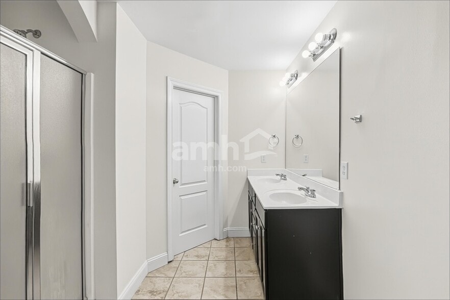 Building Photo - 5592 Lair Ln