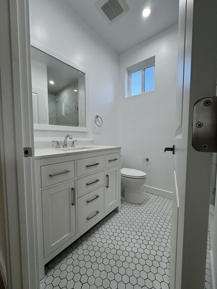 Building Photo - 19803 Gilmore St