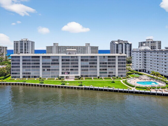 Building Photo - 3100 S Ocean Blvd