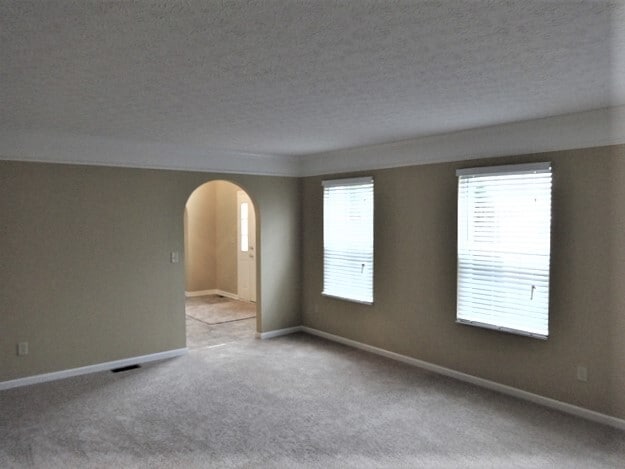 Building Photo - 523 Riverby Lane