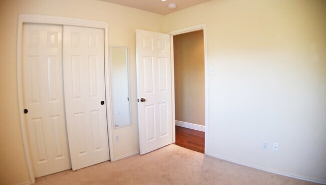 Building Photo - 3 Bedroom Round Rock home with a large office space!  Excellent Schools!