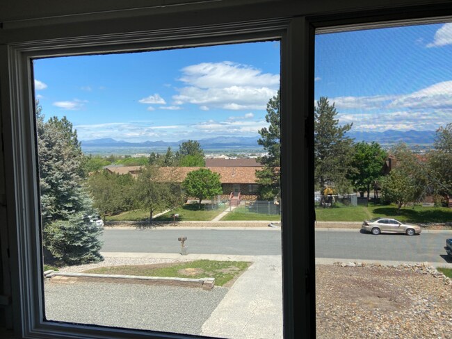 Building Photo - 718 Darby St