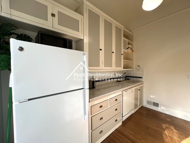 Building Photo - 14thSt610